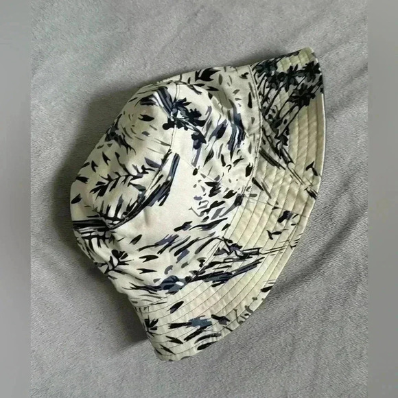 🆕Adult | Reversible Bucket Hat - Picture 5 of 11